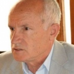 Борисов понася с накърнено самочувствие, че над него има и върховен главнокомандващ