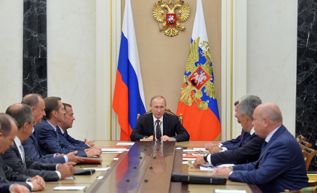 Путин обсъди с членовете на СС на РФ мерките за сигурност в Крим