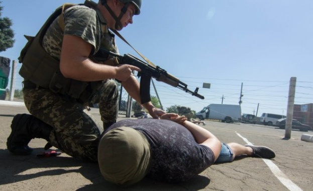 Попадналият в плен в Афганистан руски пилот се завърна в Москва