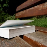 "Доблест и наказание" е книга-учебник за човещина, смелост, достойноство и чест