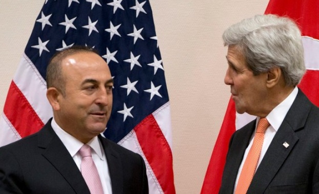 Кери и Чавушоглу обсъждат екстрадирането на Гюлен