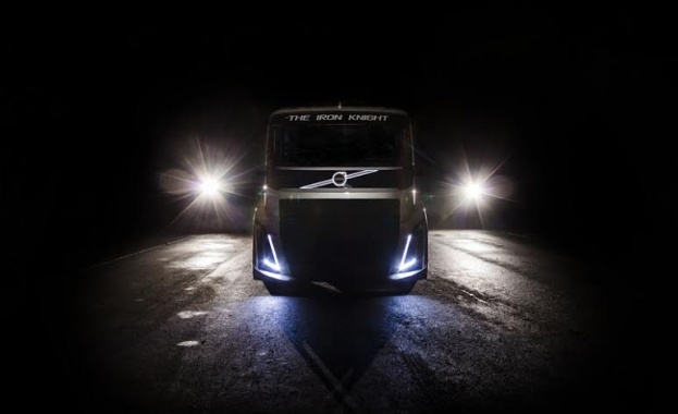 The Iron Knight - най-бързият камион в света 