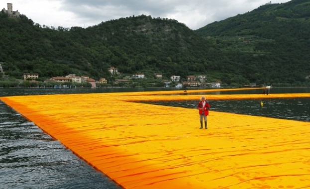 Разследва "Плаващите кейове" на Кристо за злоупотреби 