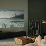 LG разширява Minibeam серията си с най-яркия, зареждащ се с батерия UST проектор