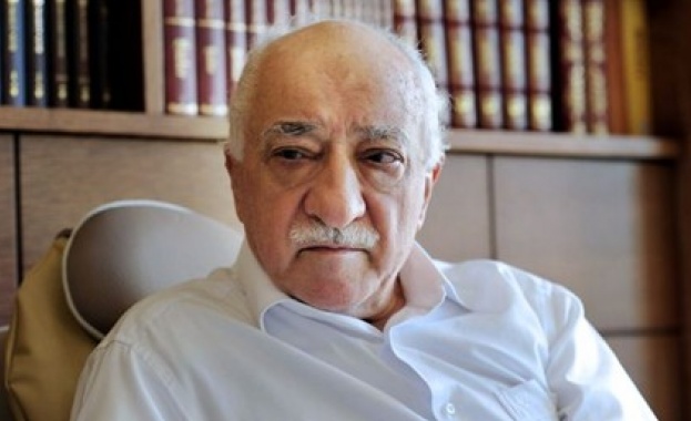 Съдът в Адана поиска отнемането на турското гражданство на Гюлен