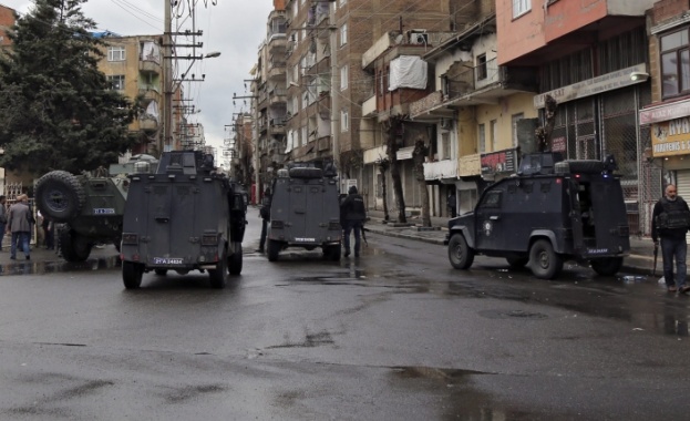 Нов кървав атентат в Турция - този път по време на сватба