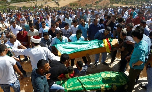 Най-малко половината жертви от нападението в Газиантеп са деца  