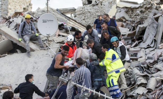 Няма данни за пострадали българи в Италия засега