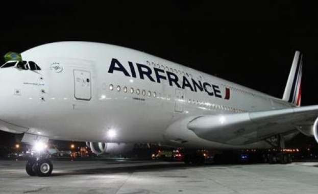 Първи търговски полет на A380 до Рио де Жанейро