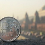 Bloomberg: Рублата е най-добрата валута на годината