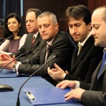 Извинете, пред Вашата кооперация ли продават достойнство?