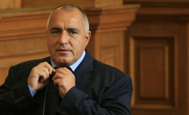 "Ако беше подредил държавата си, сега нямаше да се унизява"