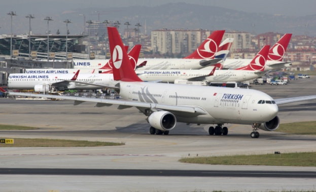 Русия отмени забраната за чартърни полети за Турция
