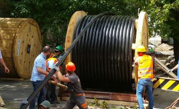 ЧЕЗ полага новия кабел 110 kV в София