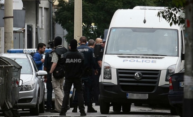 Задържаха 26 нелегални мигранти в центъра на София