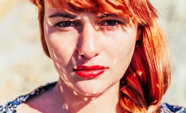 Рут Колева показа как се купуват гледания в Youtube