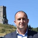 Да, ген. Радев е политик №1 на годината!