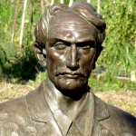 Само набожните и слабите се нуждаят от прелъстяване, като от лекарство