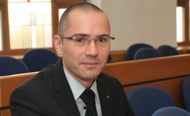 Джамбазки: Без визова либерализация за Турция