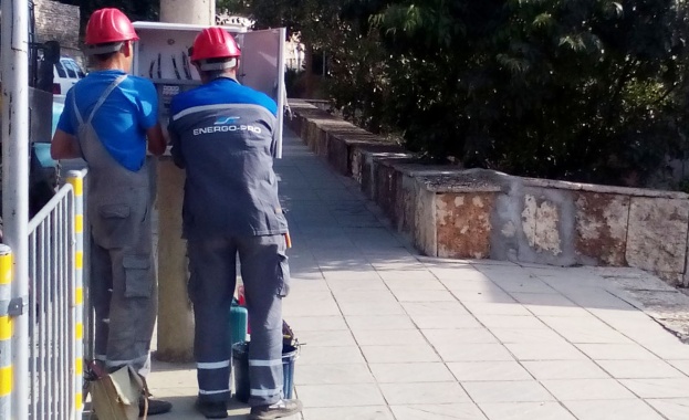 Енерго-Про обнови електрически съоръжения по ул. „Христо Ботев“ в Балчик 