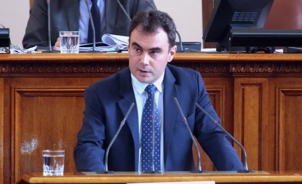 Жельо Бойчев: Това правителство и водената от него политика си отиват