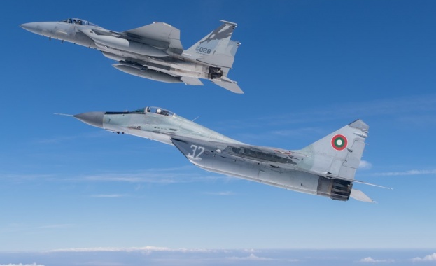 САЩ одобриха потенциалната продажба на още 8 изтребителя F 16 за