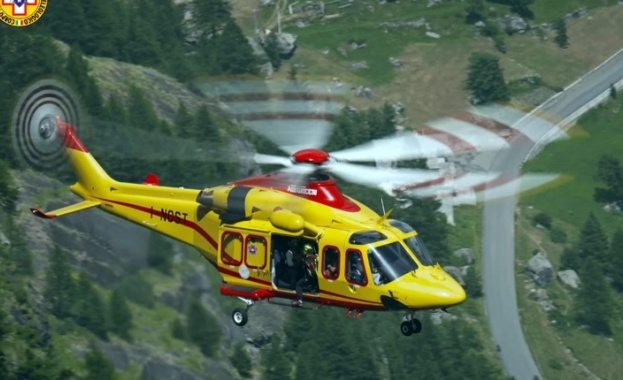 45 души блокирани цяла нощ на лифт в Алпите