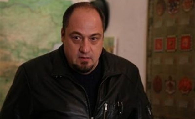 Мъжът, който удари Волен, представи кандидата си за вице