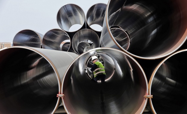 Хъб. И парите на другите