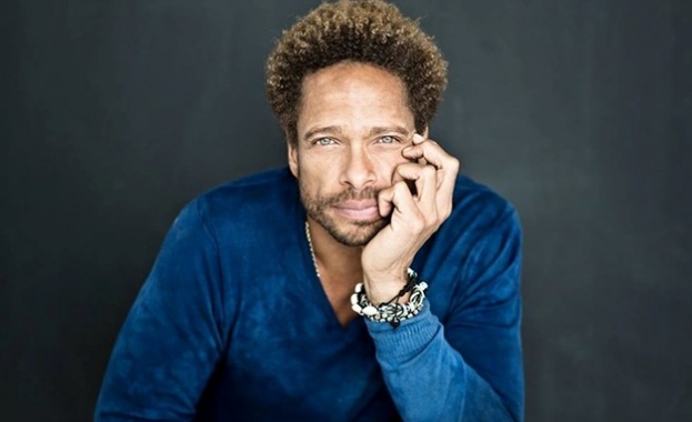 Звезда от сериала „От местопрестъплението“ псува на български