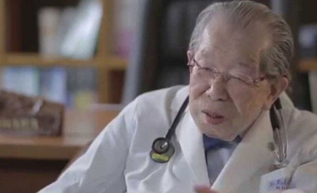 Най-старият лекар в света издаде рецептата си за здраве и щастие