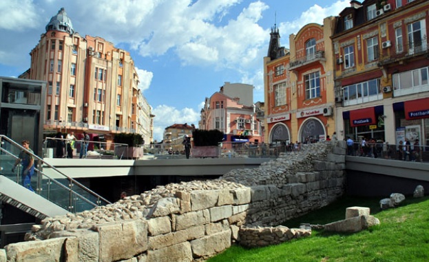 Президенти от ЕС обсъждат в Пловдив миграционната криза