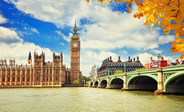 Захариева: Ще пътуваме краткосрочно до Великобритания без визи