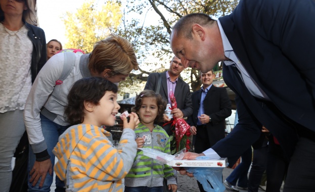 Ген. Радев: Няма да се примирим с лошото състояние на образованието