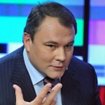 От мухата  слон!