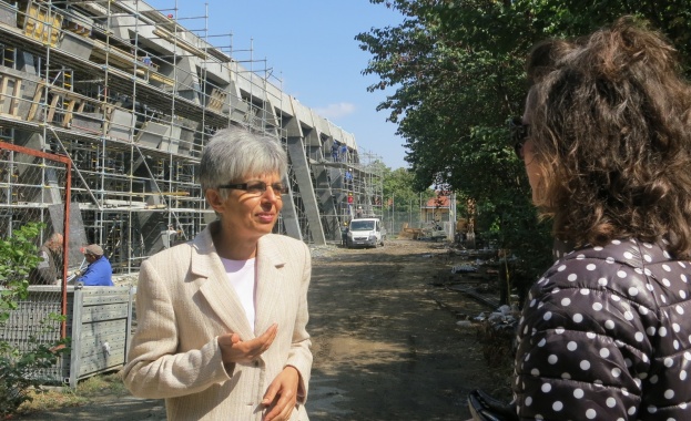 БСП в Стара Загора: Защо ремонтът на плувния басейн се бави?