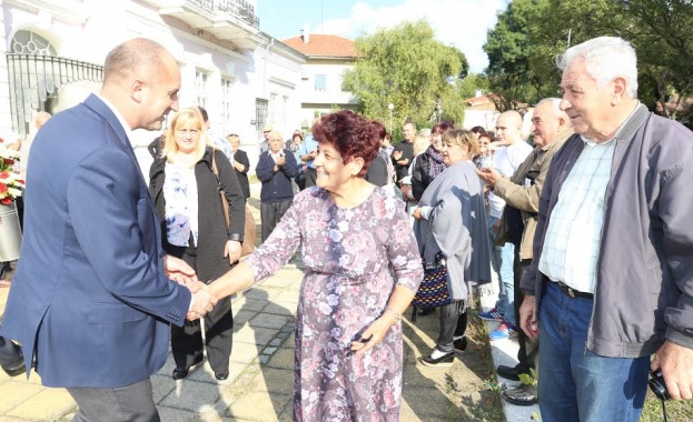 Ген. Радев: Сега е моментът правителството да се погрижи за българите в Англия