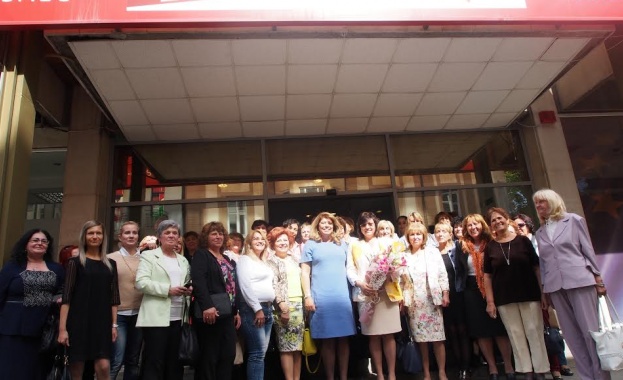 Жени-социалистки от 214 клуба в страната се обявиха за победа на предстоящите избори