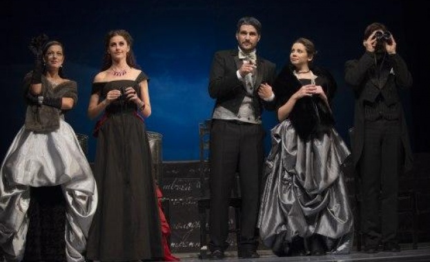Театър "София" откри сезона със спектакъл по "Анна Каренина" на Толстой