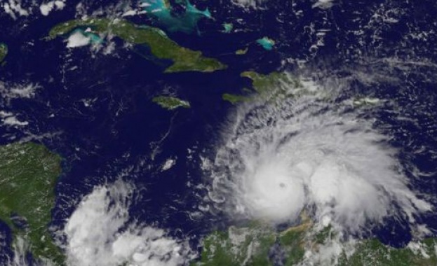Ураганът "Матю" достигна най-високата степен на опасност