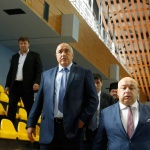 Посланието на Б.Б. гласи: Падна ли аз, падате и вие! И край на парите