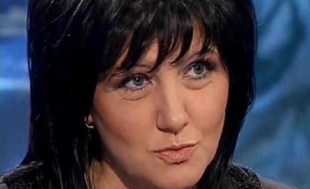 Нумерологията на Караянчева: 17 - 1 е началото, 7 - мъдрост и късмет, 7+1 прави 8, което е числото на майката