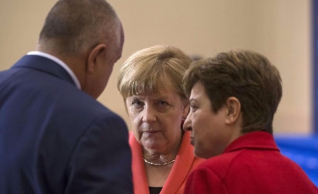 РИА Новости: Ангела Меркел подкрепяше Кристалина Георгиева