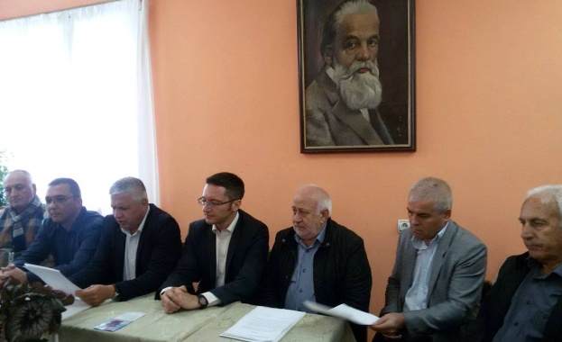 Николай Шушков: България има нужда от промяна, затова реших да подкрепя генерал Румен Радев и Илияна Йотова