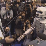 Руският патриарх Кирил, който се "срещна" с робота Фьодор