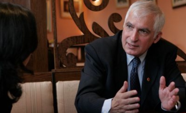 Проф. Боян Дуранкев: На икономиката нищо й няма, само малко е умряла