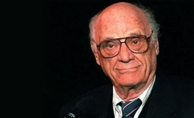 Не познавам и един критик, който да е достигнал до същността на каквото и да било