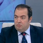 Понякога в парламента правим нещата на инат