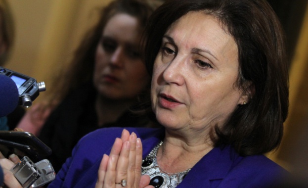 Бъчварова препоръча битката в МВР с корупцията и на другите ведомства