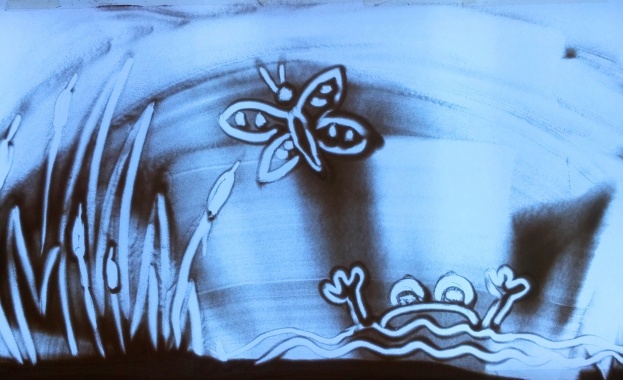 Забавни истории с пръстчета и пясък във Флората 